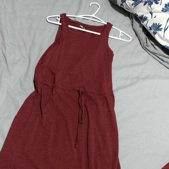 Burgondy dress - Picture 1 of 2